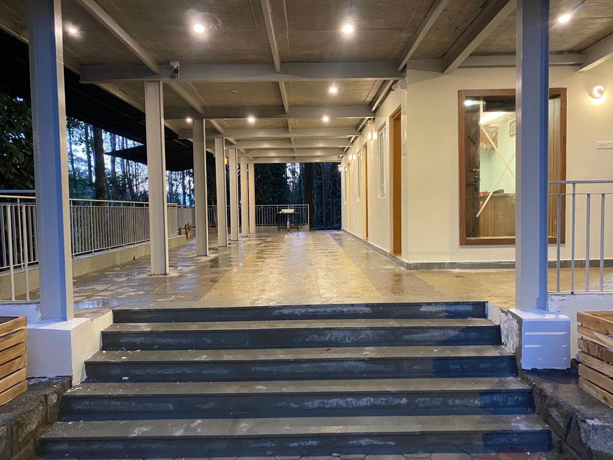 100 Oaks Estate Hotel Yercaud Exterior photo