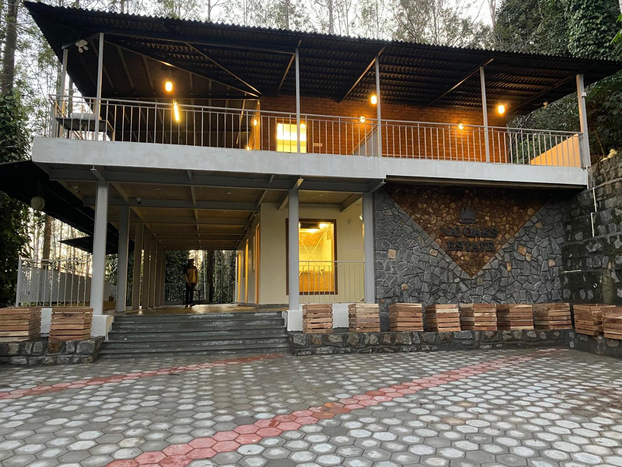 100 Oaks Estate Hotel Yercaud Exterior photo